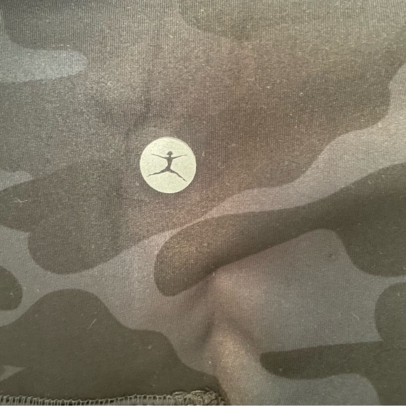 Danskin Women's Super Soft Legging Yoga Pants Black Camo Small Active Athleisure - Picture 5 of 6